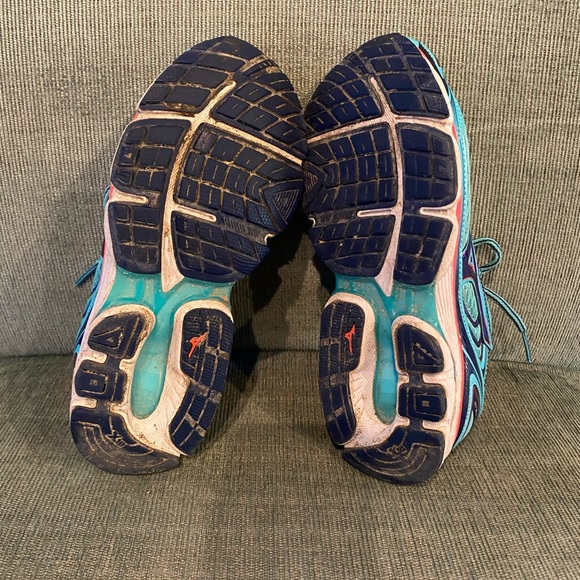 Mizuno Wave Inspire 13. Women’s Running Shoe. - Picture 5 of 5
